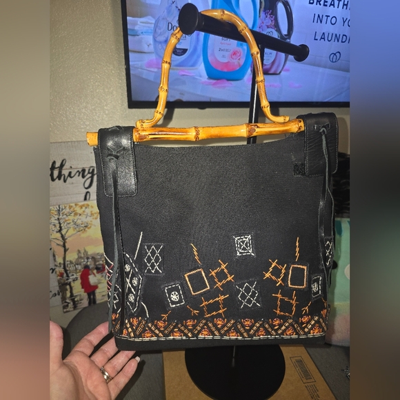 Unique Black Bamboo-Handle Embroidered Medium Tote Bag - Preloved Condition - Picture 5 of 9